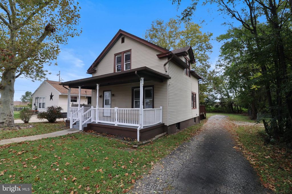 329 MANTUA AVE, PAULSBORO, NJ 08066 — photo 2