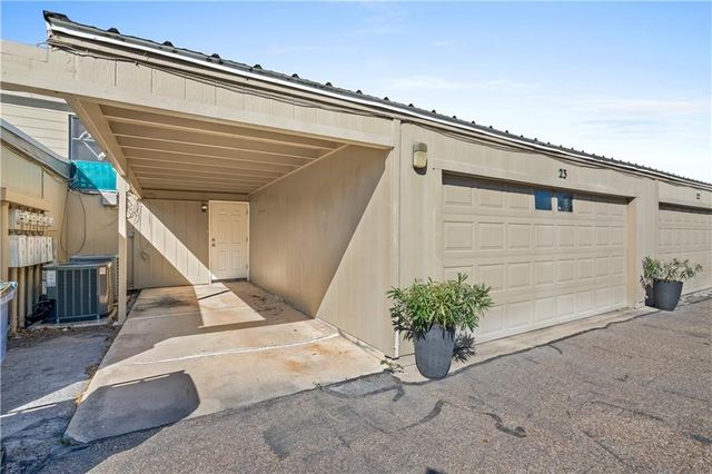 23 Townhouse, Corpus Christi, TX 78412