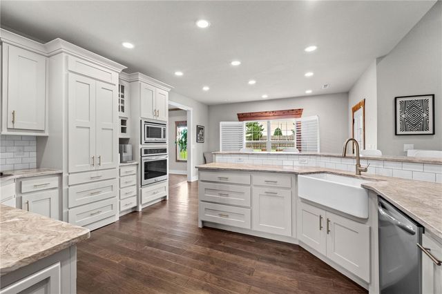 3780 Bitterroot Street, Bentonville, AR 72712