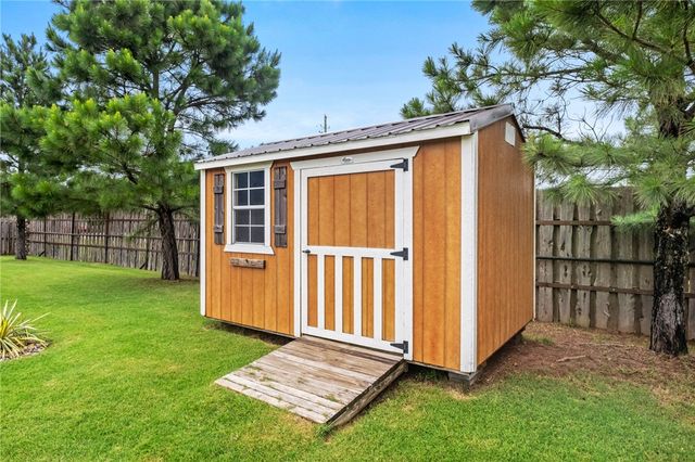 3780 Bitterroot Street, Bentonville, AR 72712