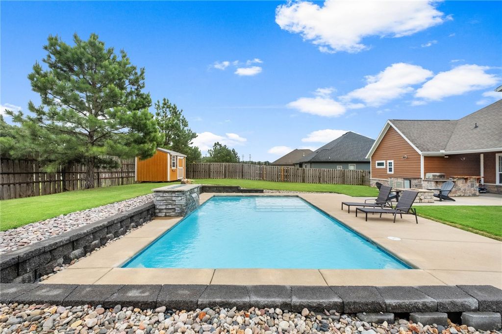 3780 Bitterroot Street, Bentonville, AR 72712