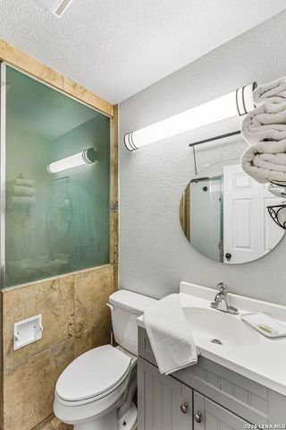 8722 Dale Vly, San Antonio, TX 78227