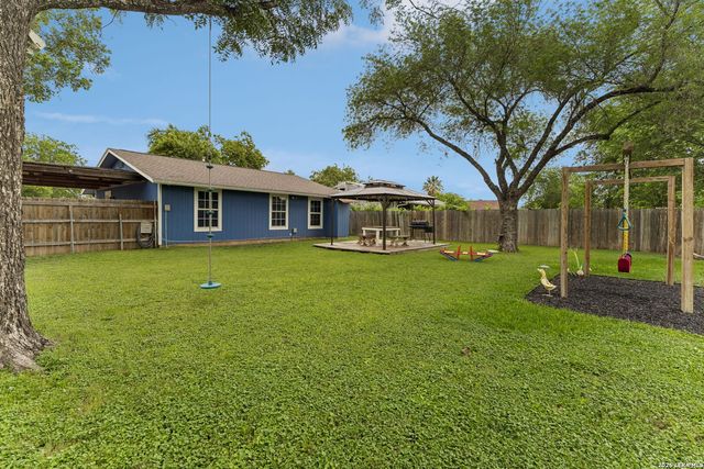 8722 Dale Vly, San Antonio, TX 78227