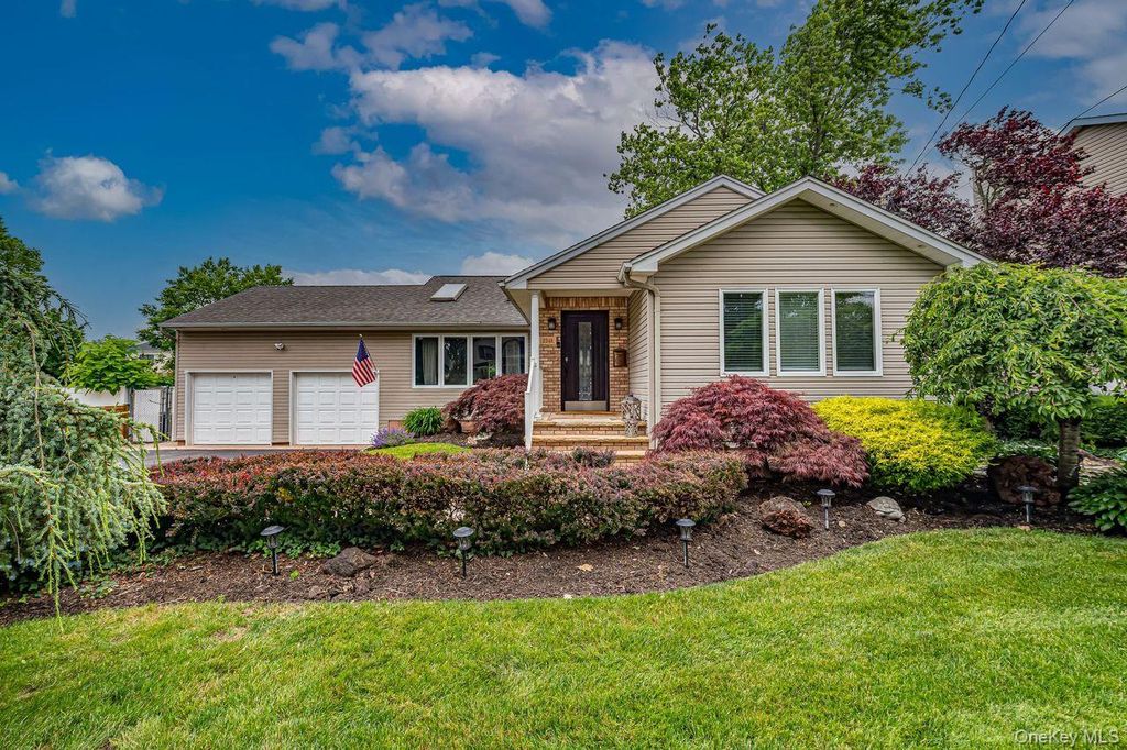 2349 Lincoln Street, North Bellmore, NY 11710