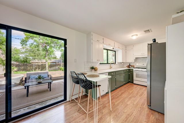 4702 Hilldale DR, Austin, TX 78723