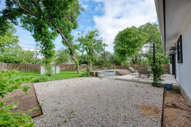 4702 Hilldale DR, Austin, TX 78723