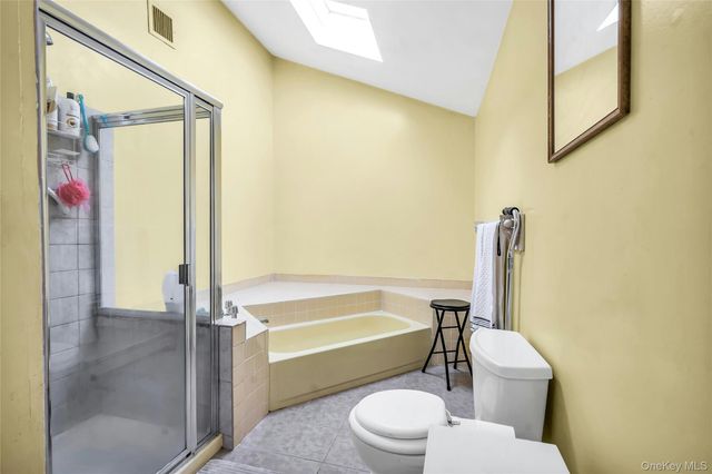 7 Hastings Drive, Ridge, NY 11961