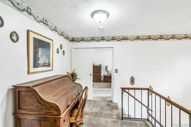 7 Hastings Drive, Ridge, NY 11961