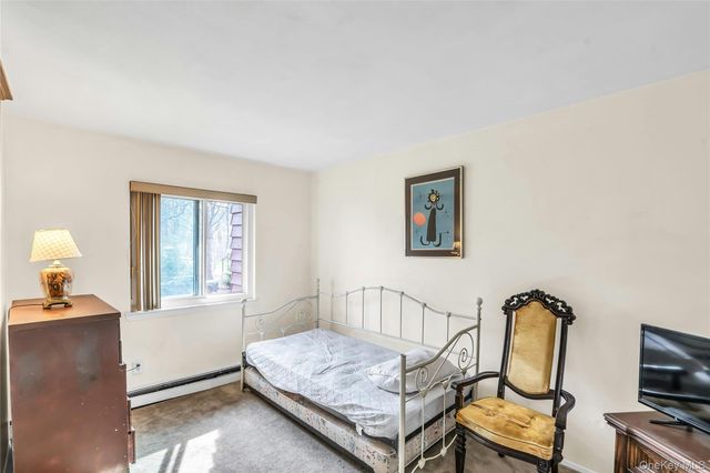 7 Hastings Drive, Ridge, NY 11961