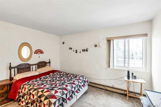 7 Hastings Drive, Ridge, NY 11961