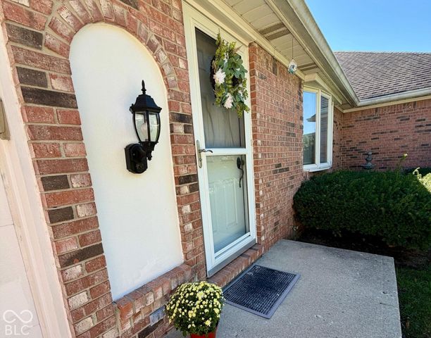 1383 Holiday Lane W, Brownsburg, IN 46112