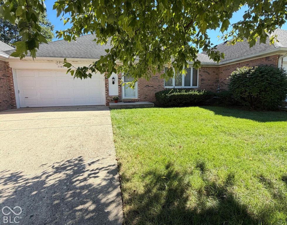 1383 Holiday Lane W, Brownsburg, IN 46112
