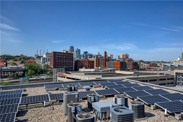 360 W Pershing Road 250, Kansas City, MO 64108