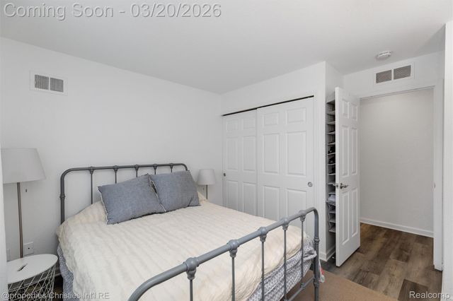 19272 Northridge Drive, Northville Township, MI 48167