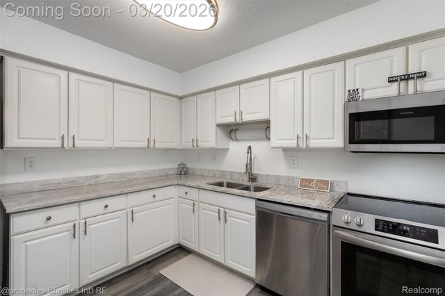 19272 Northridge Drive, Northville Township, MI 48167