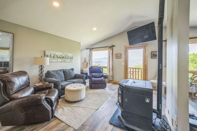 42 Peak Vista Lane, Madison, NH 03849