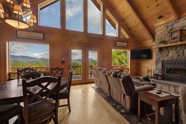 42 Peak Vista Lane, Madison, NH 03849