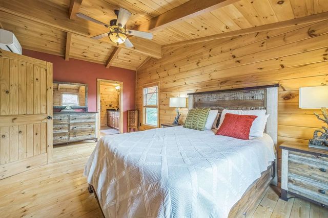 42 Peak Vista Lane, Madison, NH 03849