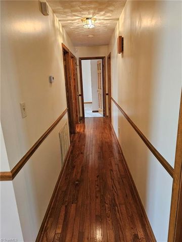 5712 Holly Grove Road, Thomasville, NC 27360