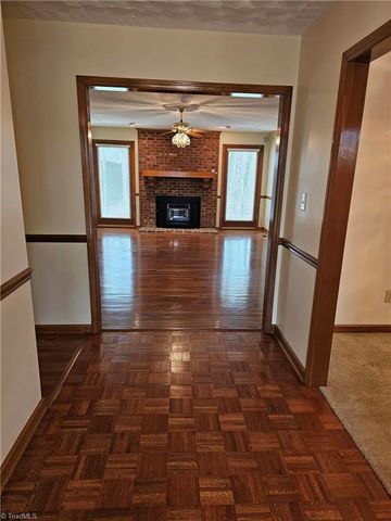 5712 Holly Grove Road, Thomasville, NC 27360