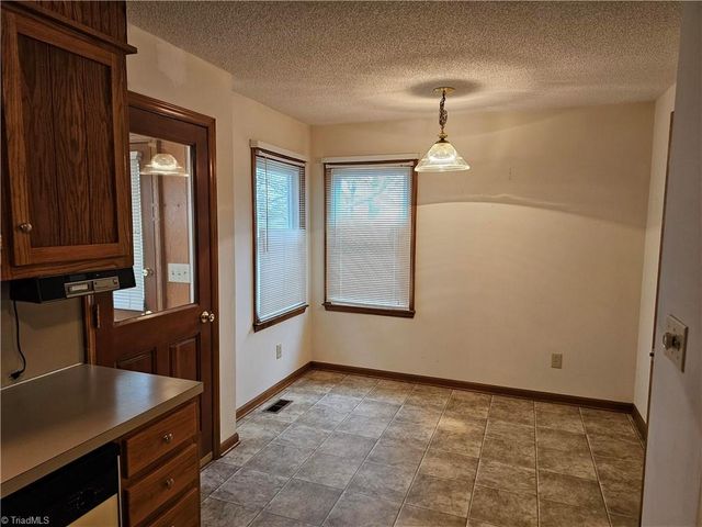 5712 Holly Grove Road, Thomasville, NC 27360