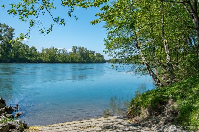 23727 Cove Road, Sedro Woolley, WA 98284