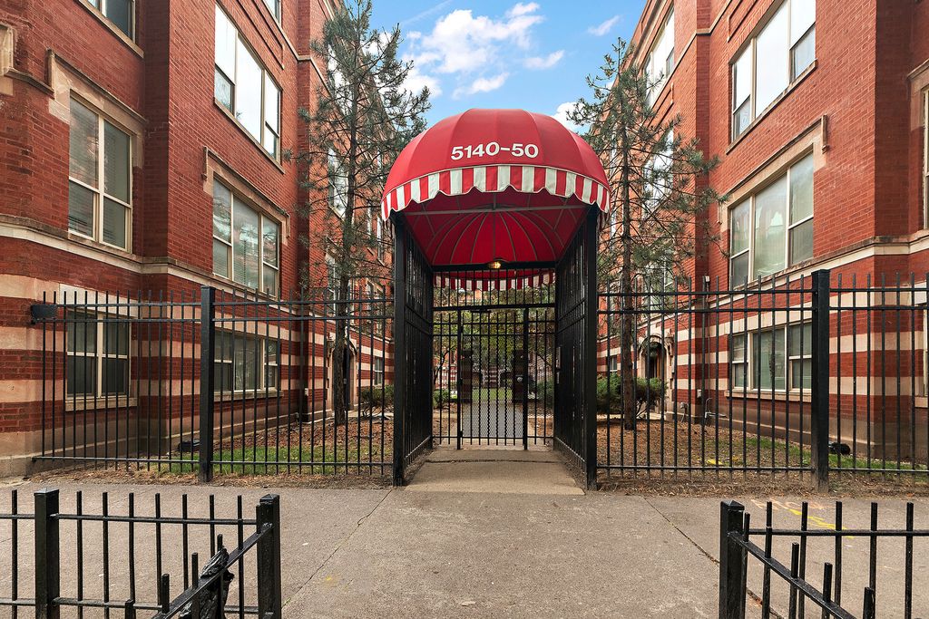 5150 S King Drive 2A, Chicago, IL 60615