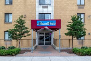 420 64th Street 4A, Brooklyn, NY 11220