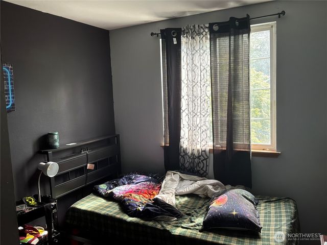 119 NW Lopez Lane, Bremerton, WA 98311