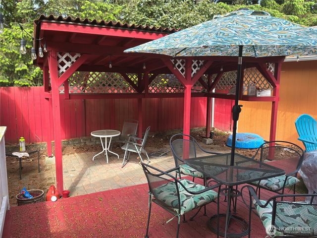 119 NW Lopez Lane, Bremerton, WA 98311