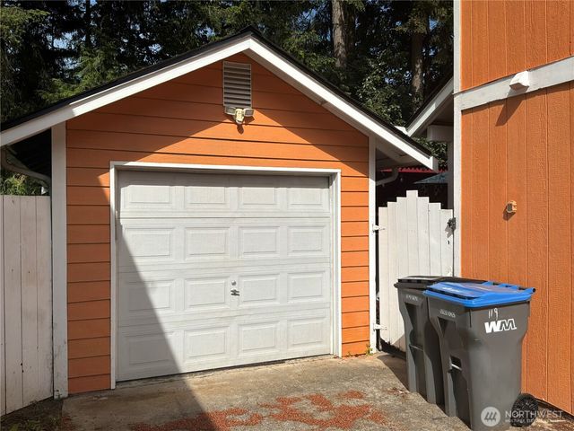 119 NW Lopez Lane, Bremerton, WA 98311