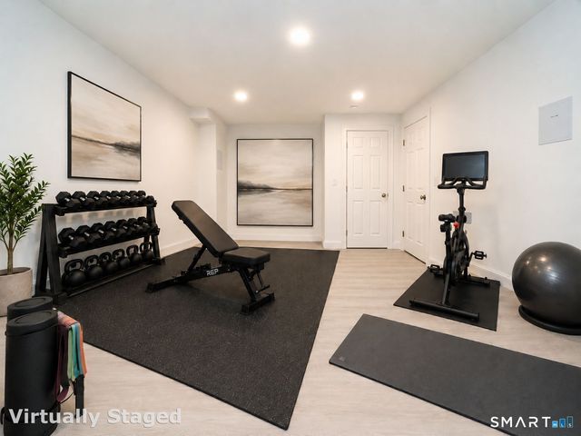 1154 Poquonnock Road 12, Groton, CT 06340