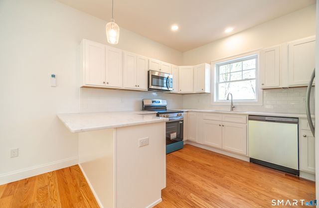 1154 Poquonnock Road 12, Groton, CT 06340