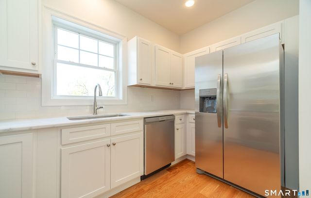 1154 Poquonnock Road 12, Groton, CT 06340