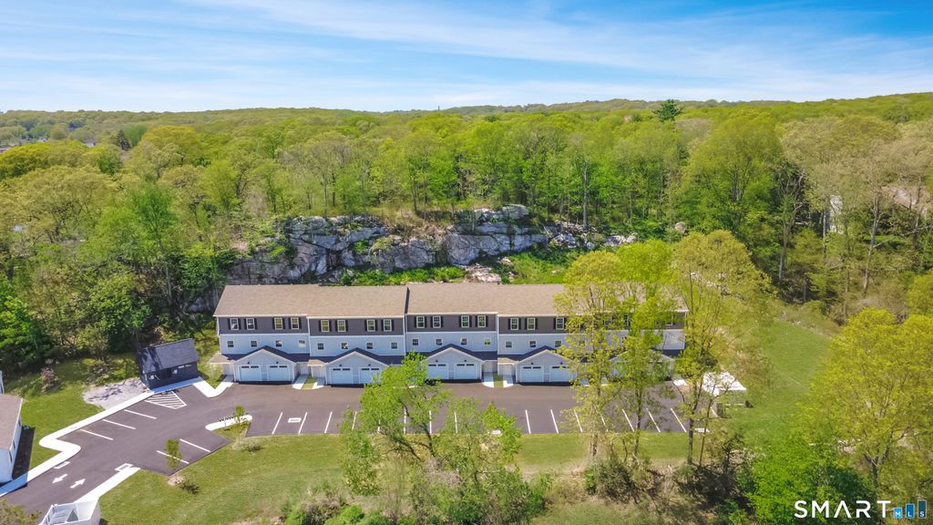 1154 Poquonnock Road 12, Groton, CT 06340