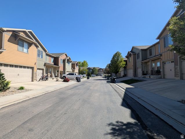 10416 S SAGE LUIGI CT, South Jordan, UT 84009