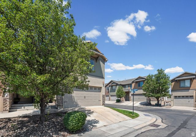 10416 S SAGE LUIGI CT, South Jordan, UT 84009