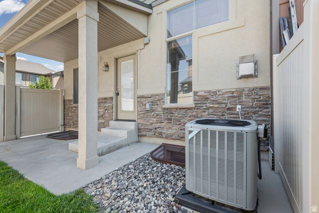 10416 S SAGE LUIGI CT, South Jordan, UT 84009