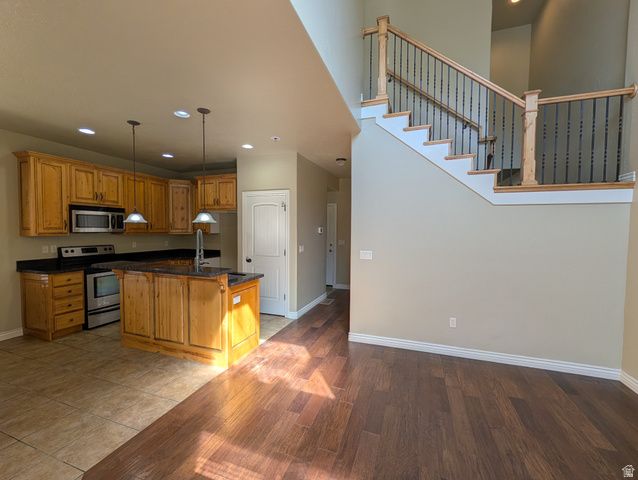 10416 S SAGE LUIGI CT, South Jordan, UT 84009