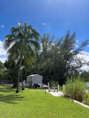 4311 Crystal Lake Drive 116, Pompano Beach, FL 33064