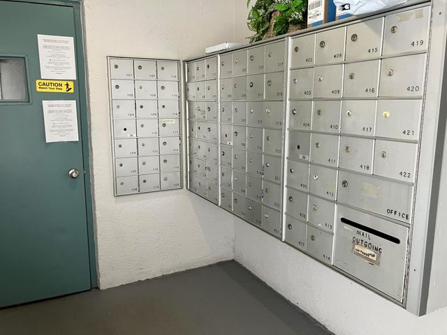 4311 Crystal Lake Drive 116, Pompano Beach, FL 33064