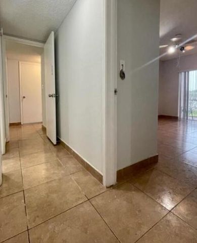 4311 Crystal Lake Drive 116, Pompano Beach, FL 33064