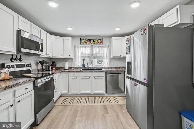 801 9TH AVE, Wilmington, DE 19808