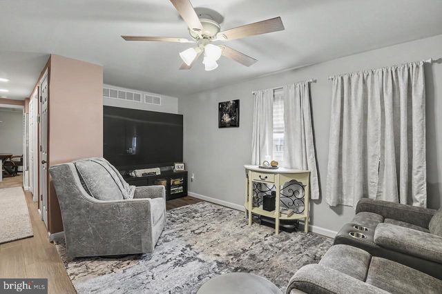 801 9TH AVE, Wilmington, DE 19808