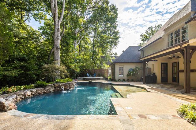 9912 RUE BIENVILLE PL, Lakeland, TN 38002