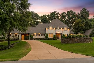 9912 RUE BIENVILLE PL, Lakeland, TN 38002