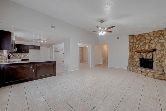 10322 Clarktower Lane, Sugar Land, TX 77498