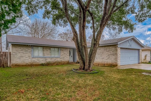 10322 Clarktower Lane, Sugar Land, TX 77498