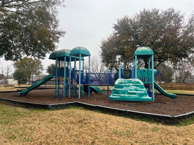 10322 Clarktower Lane, Sugar Land, TX 77498