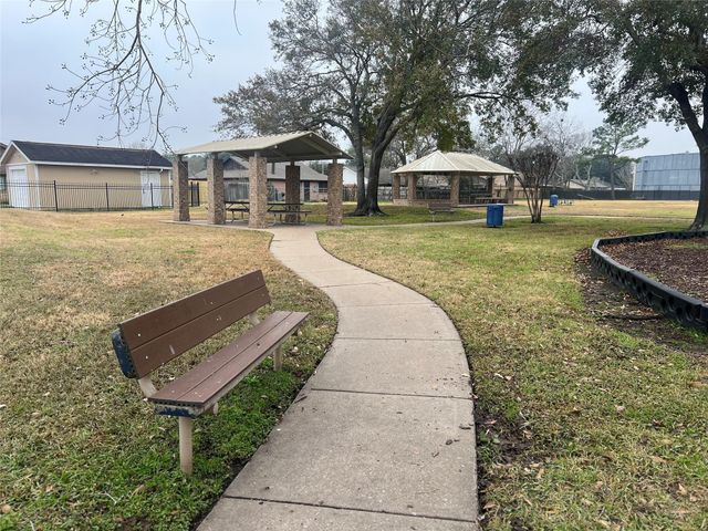 10322 Clarktower Lane, Sugar Land, TX 77498